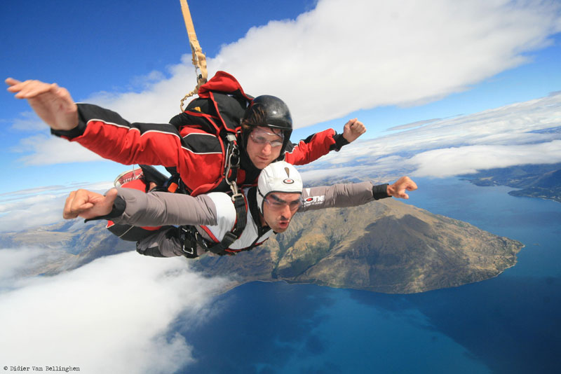 Didier fait du Skydive à Queenstown (Nouvelle-Zélande)