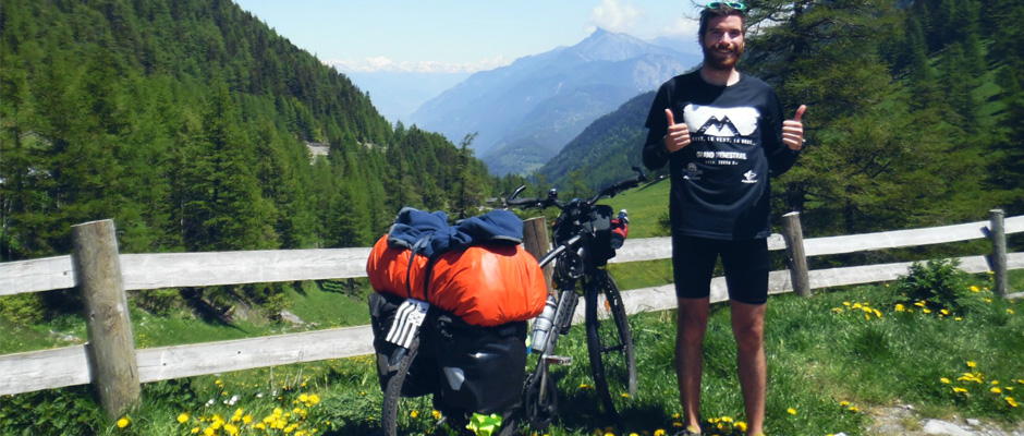 Alan et son voyage à travers l'Europe à vélo, suivi d'un tour du monde backpack